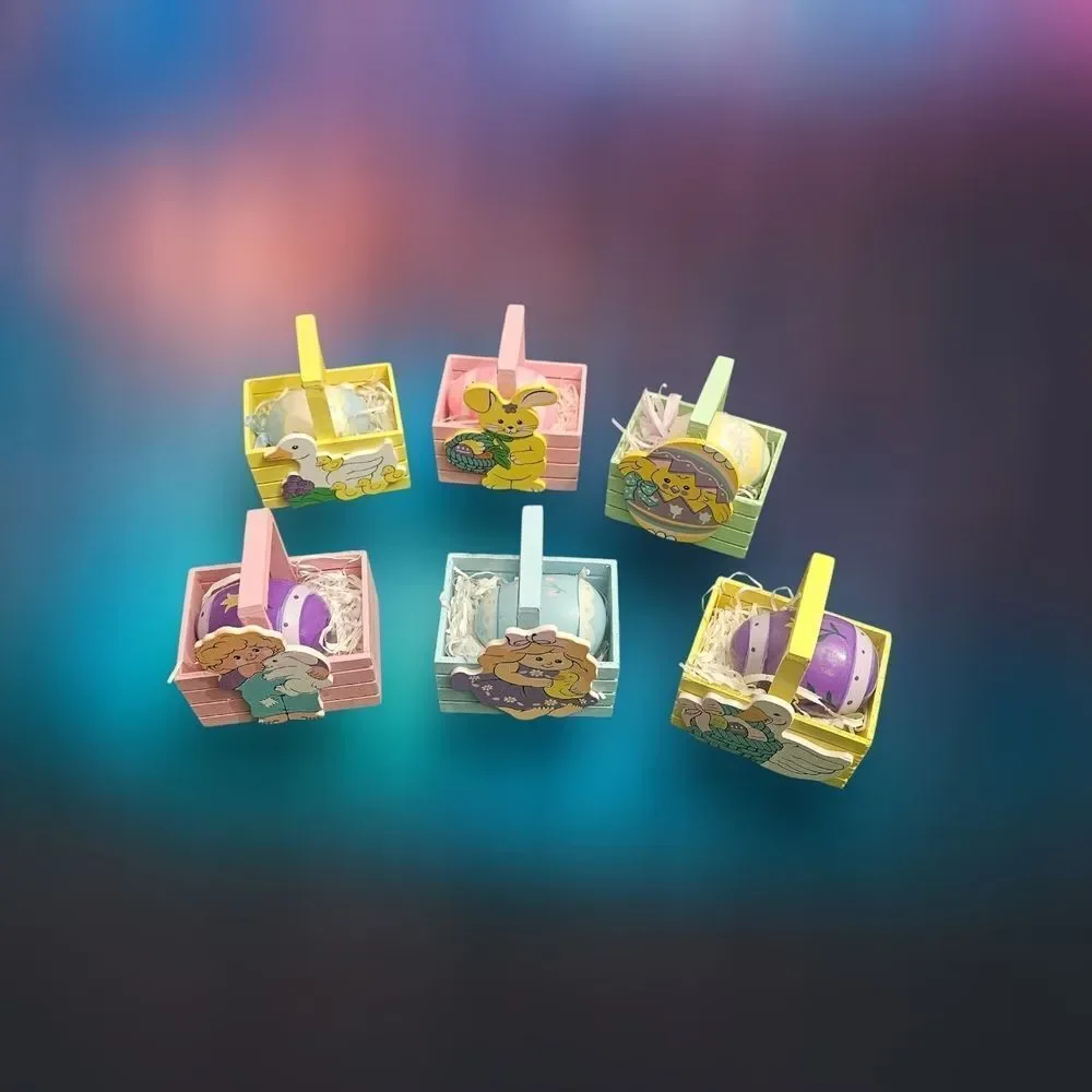 Vintage 1980s Mini Wooden Easter Baskets – Set of 6